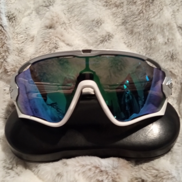 Oakley Other - Customized Oakley jawbreakers with prism sapphire iridium lenses